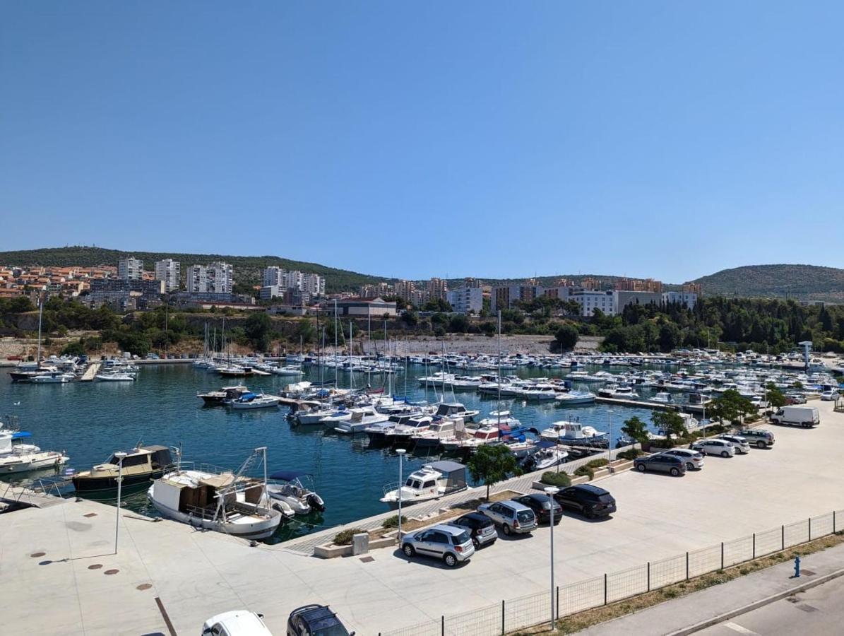 Apartman Bonaca Apartment Sibenik Bagian luar foto